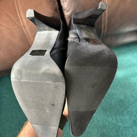 Mia women’s boots - Picture 3 of 3